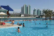 Swimming_Pool_AbuDhabiMall