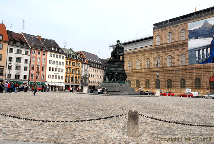 Max-Joseph-Platz