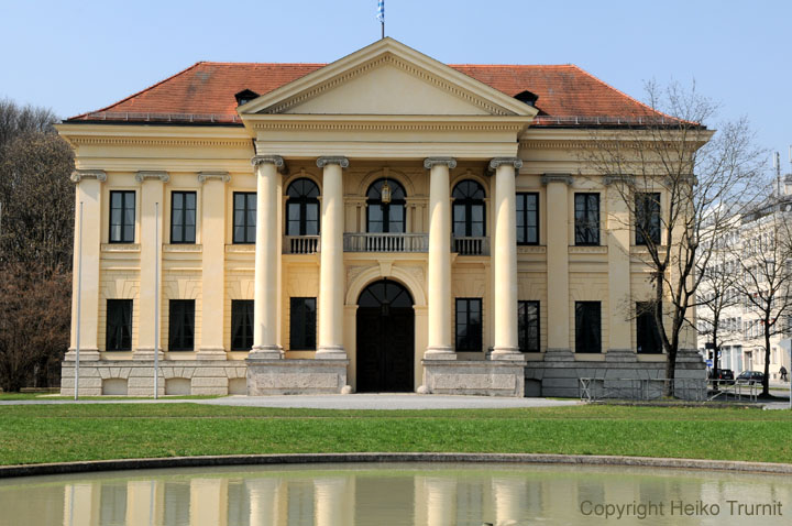 Prinz-Carl-Palais