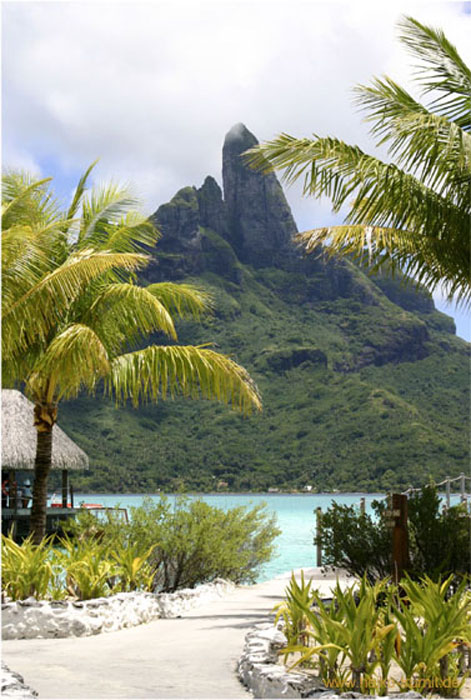 21.Am Hotel Meridien Bora Bora