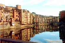 35.Fluss Onyar in Girona