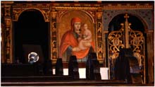 111d.Sk.Madonna in der Holzkirche