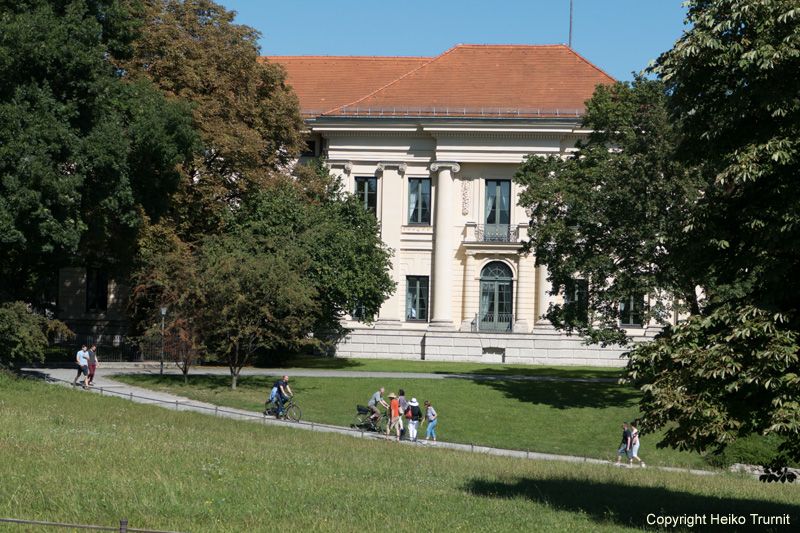 Prinz-Carl-Palais