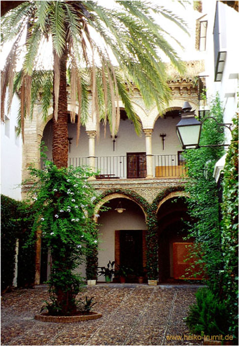 52.17.Innenhof Cordoba