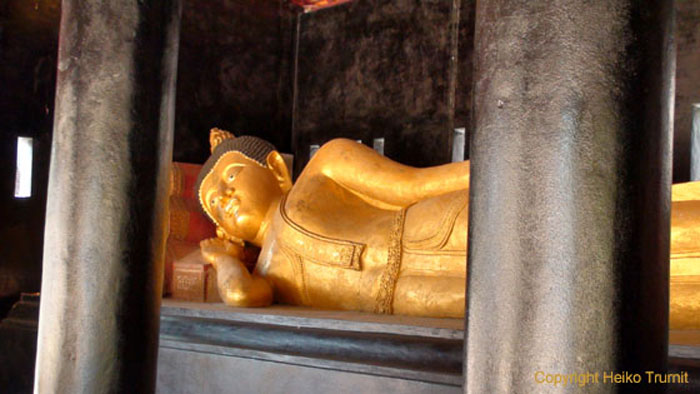 Wat_Chedi_Luang-06