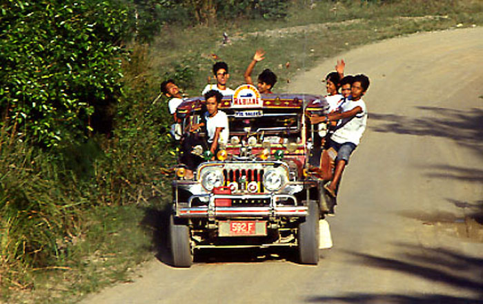 Nationales Verkehrsmittel Jeepney