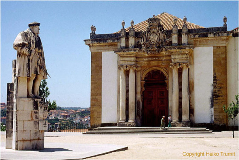 Coimbra Schlosshof 