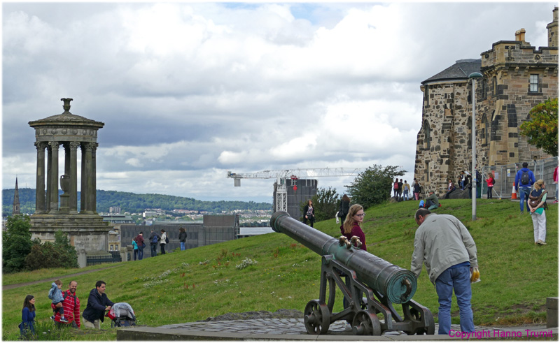 911.Calton Hill